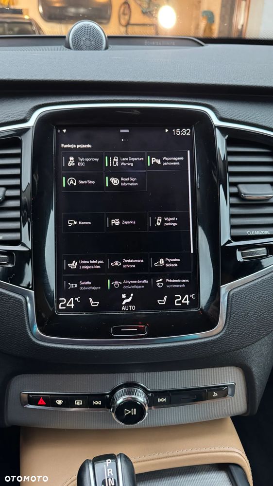 Volvo XC 90 D5 SCR AWD Inscription 7os - 19