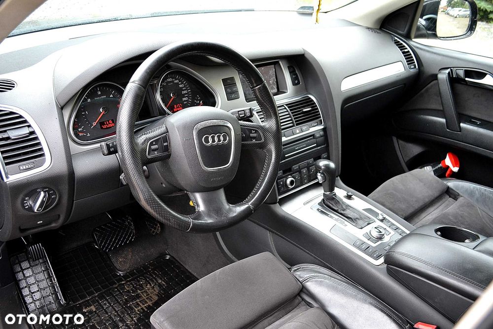 Audi Q7 - 8