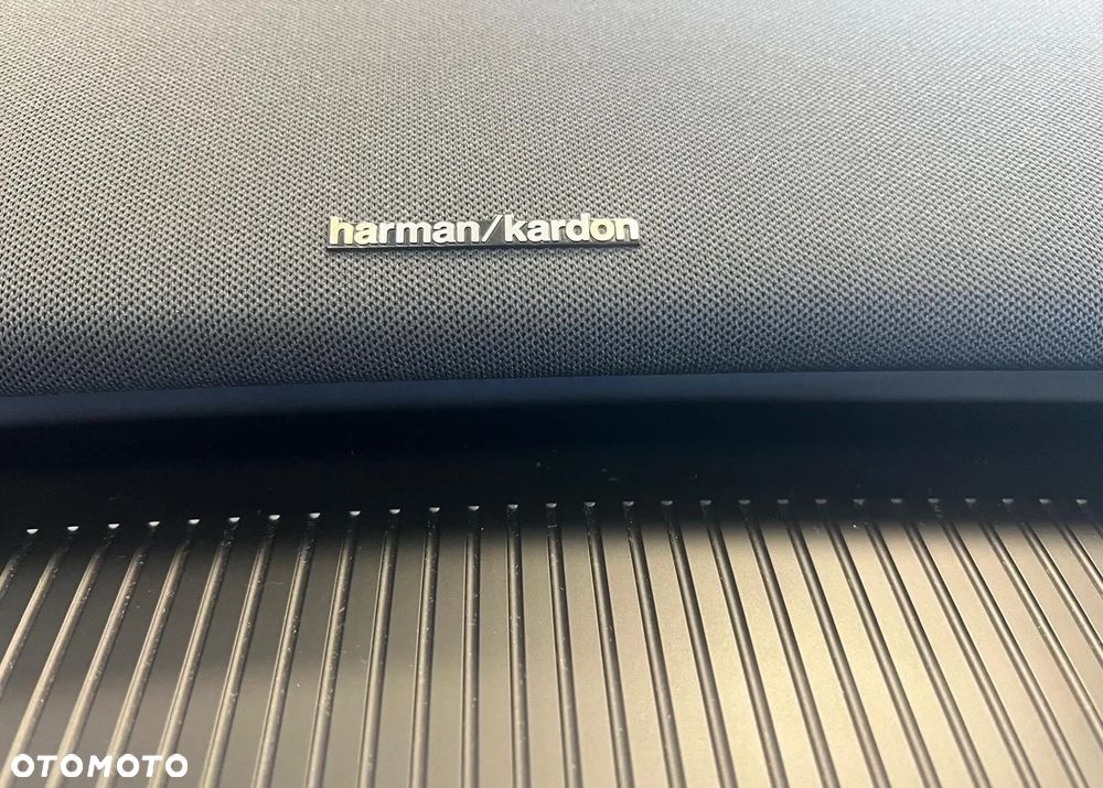 Volvo EX30 Single Motor Extended Range RWD Plus - 20