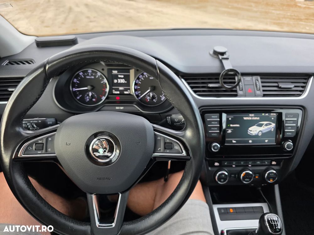 Skoda Octavia - 13