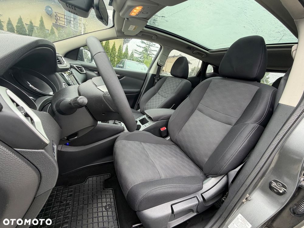 Nissan Qashqai 1.6 DIG-T N-Connecta - 40