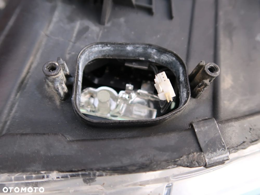 lampa przedni BMW f30 F34   7498946-01 - 7