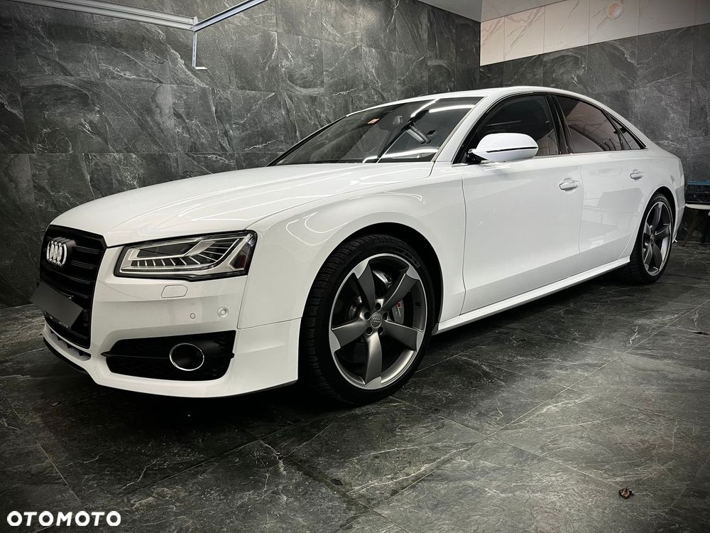 Audi A8 4.2 TDI DPF (clean diesel) quattro tiptronic - 12