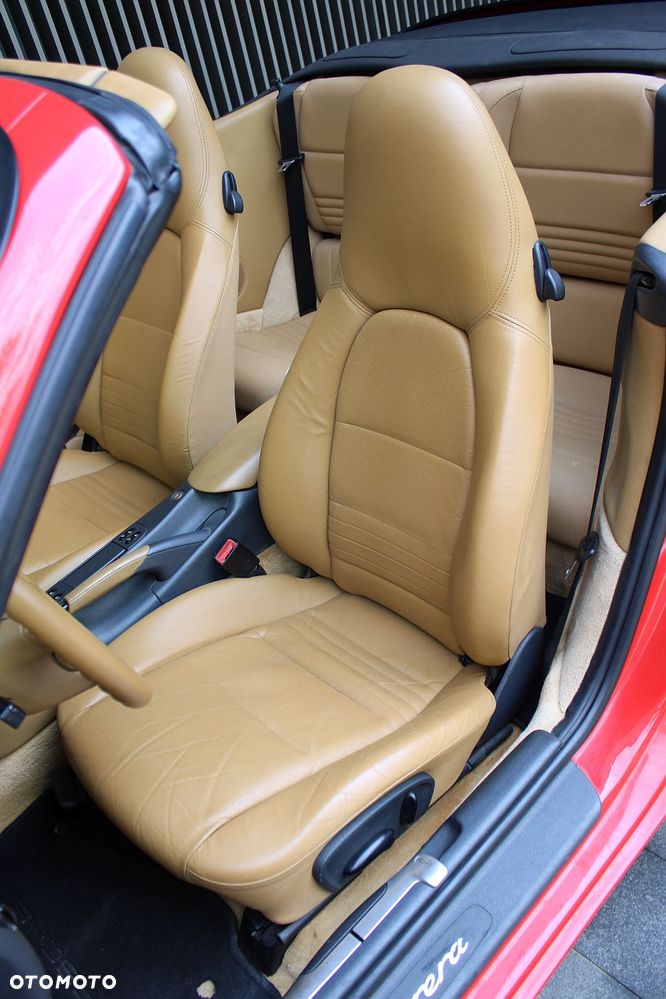 Porsche 911 - 16