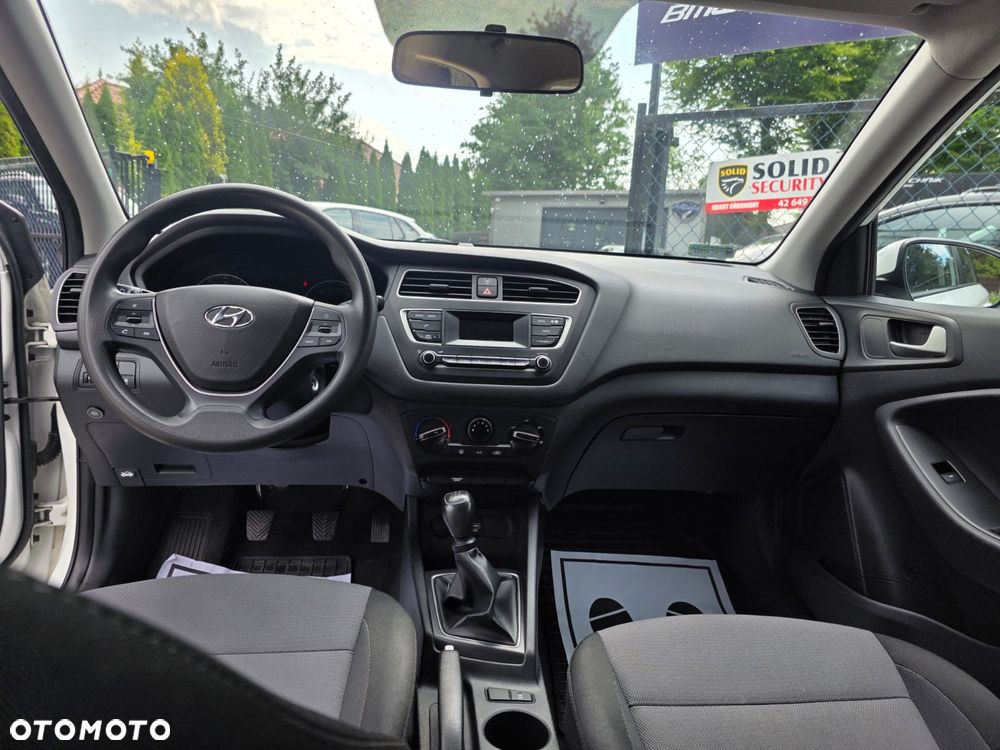 Hyundai i20 1.2 Comfort - 13
