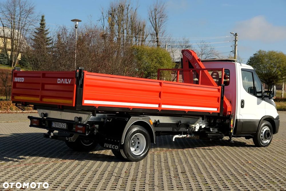 Iveco DAILY 72-180 3.0 HPI 170KM * HDS FASSI F 50* 2125kg Udźwig * Wywrotka 3 Stronna * 11 metrów wysuwu * - 9