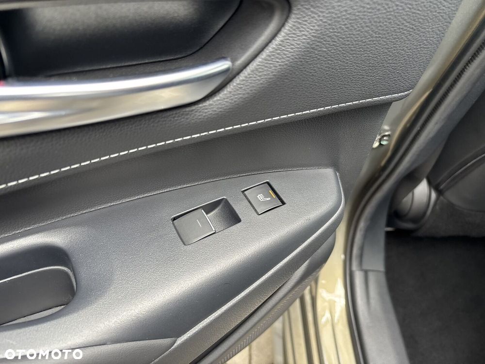 Toyota Corolla 2.0 Hybrid Comfort - 21