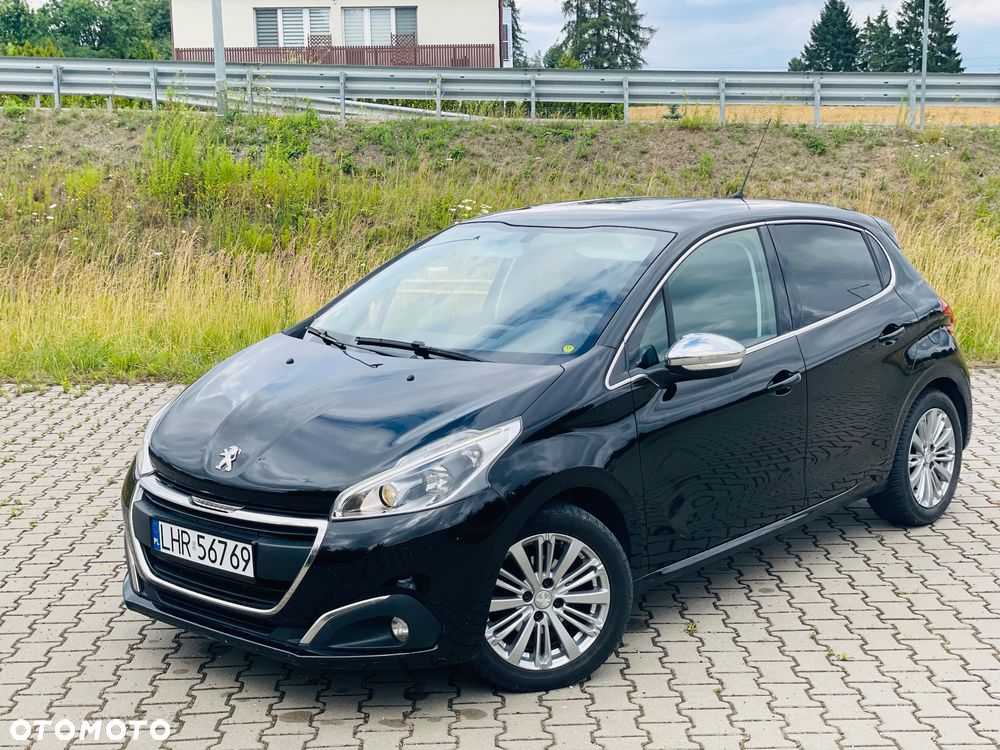 Peugeot 208 1.6 BlueHDi Allure S&S - 9