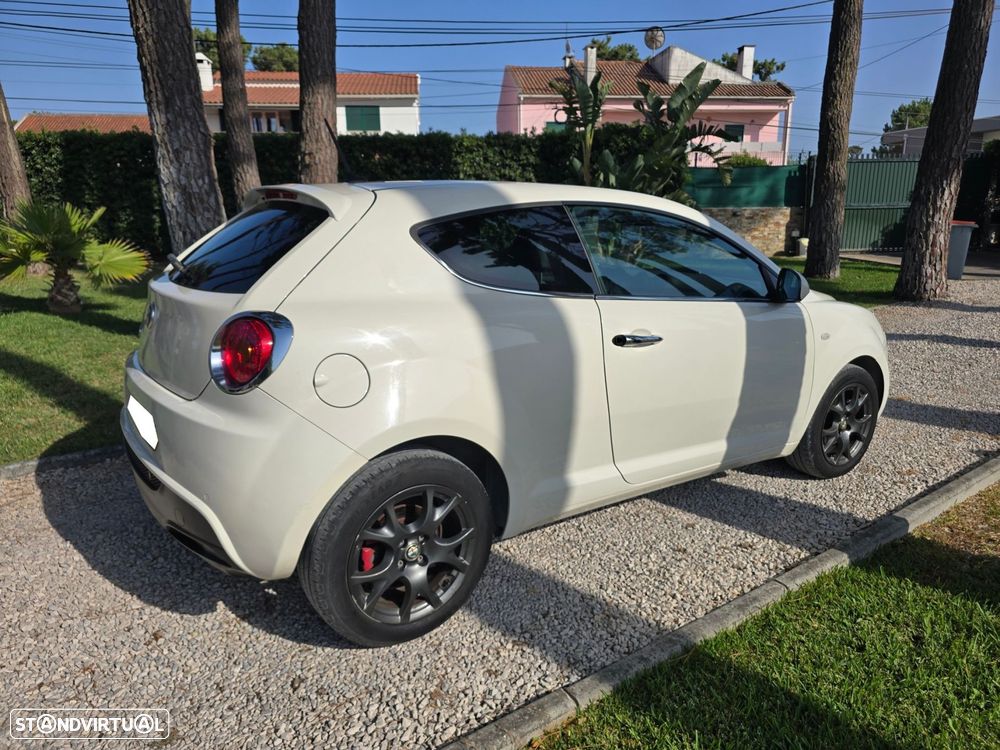 Alfa Romeo MiTo 1.3 JTDM Distinctive - 4