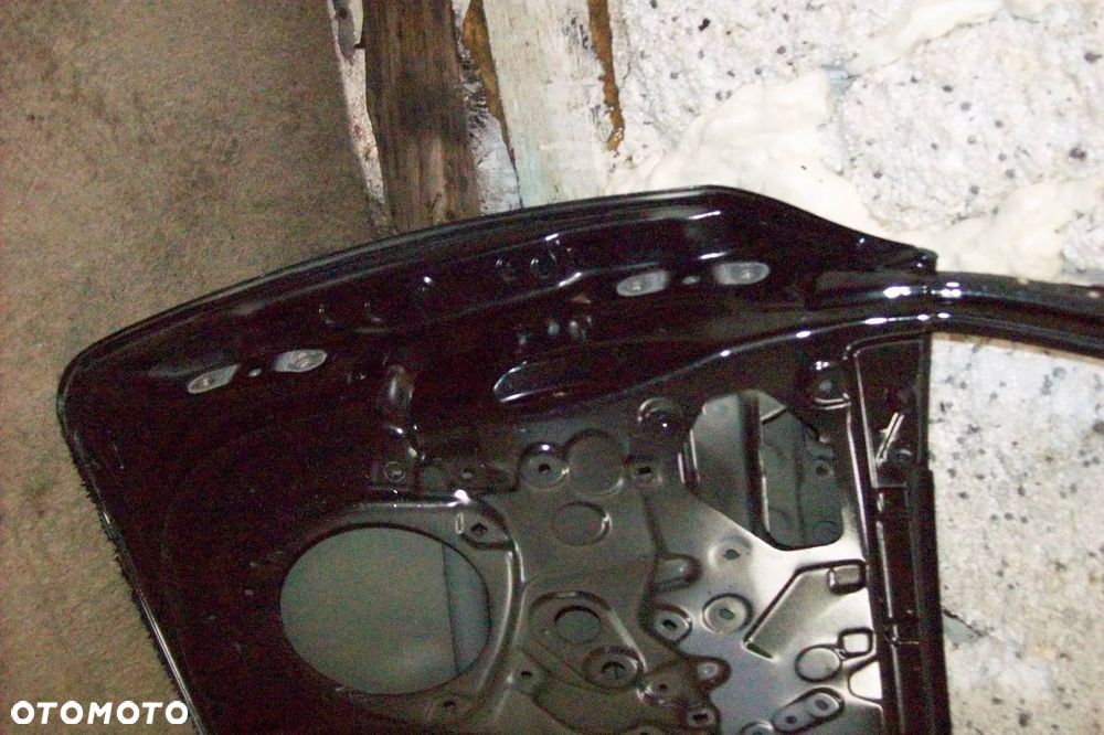 drzwi przednie prawe toyota corolla e-21 - 7