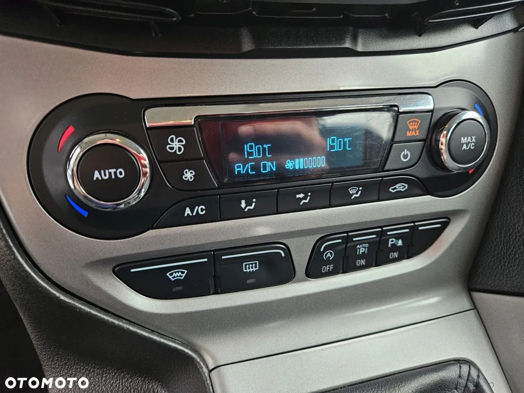 Ford Focus 1.6 EcoBoost Edition - 15