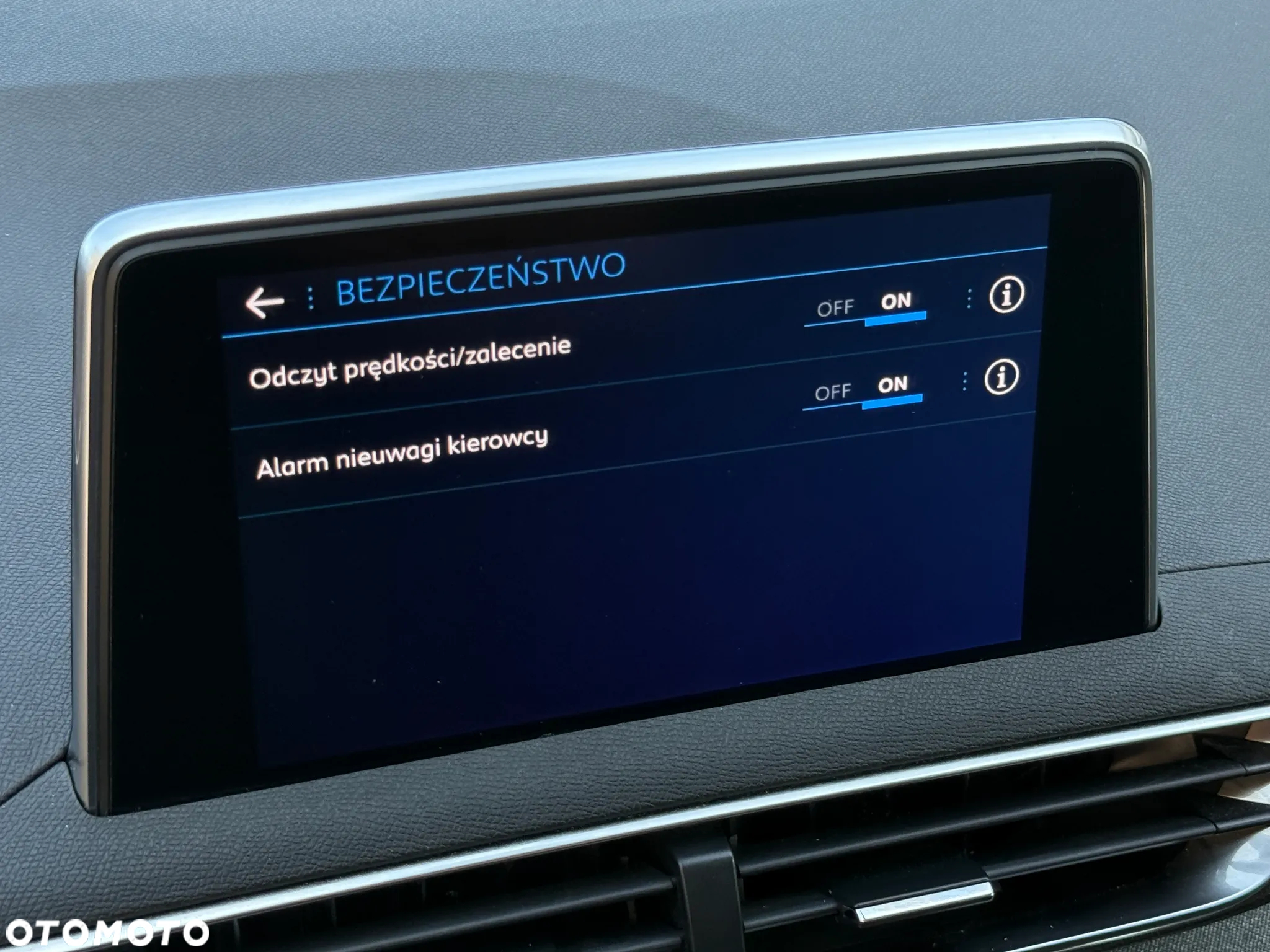 Peugeot 5008 1.5 BlueHDI Allure S&S - 20