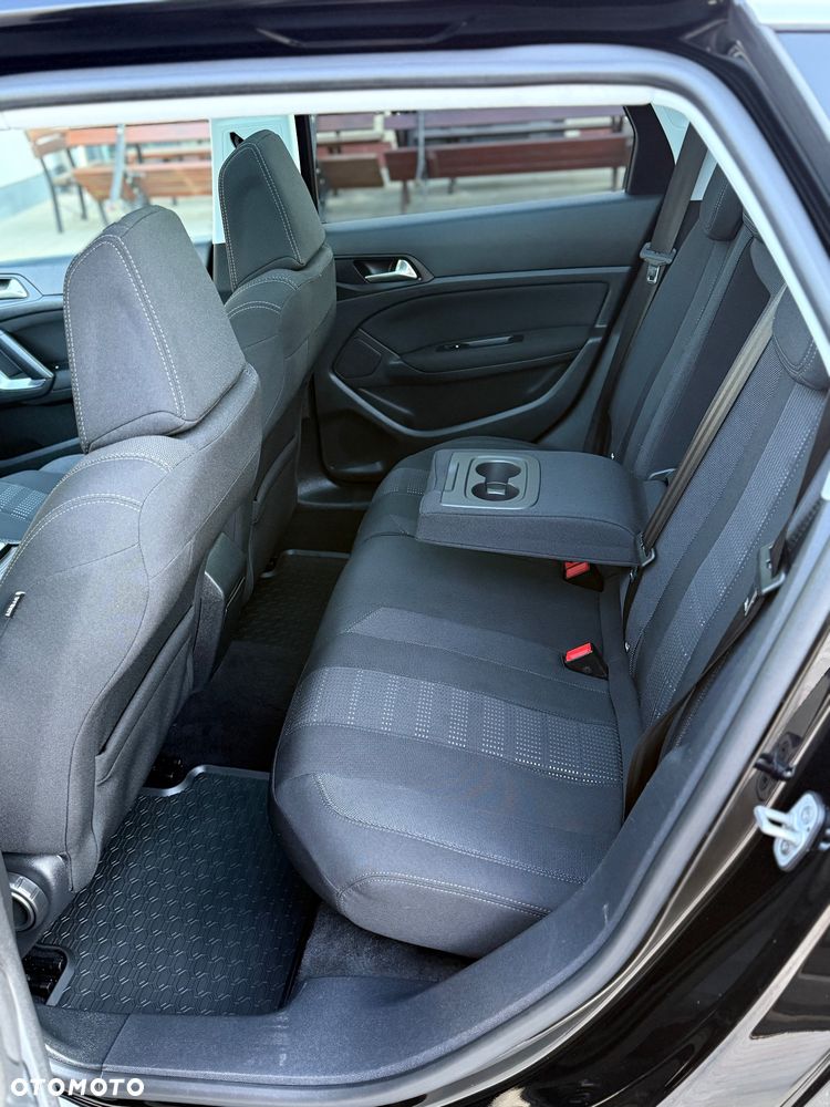 Peugeot 308 BlueHDi 150 Stop & Start Allure - 23