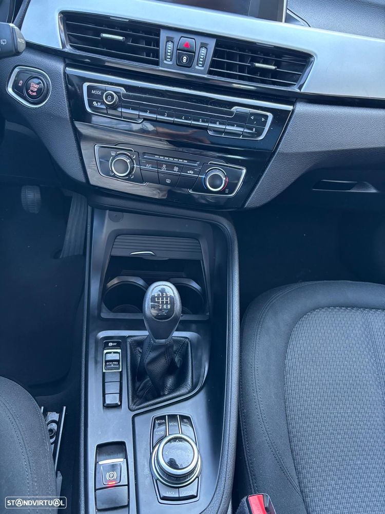 BMW X1 18 d sDrive Advantage - 11