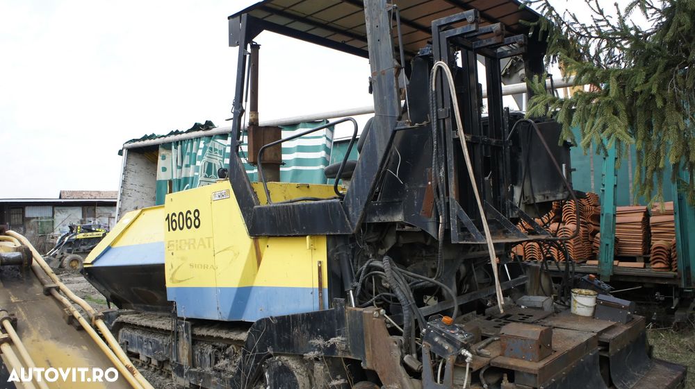 ABG Titan 423 Repartizor asfalt - 6