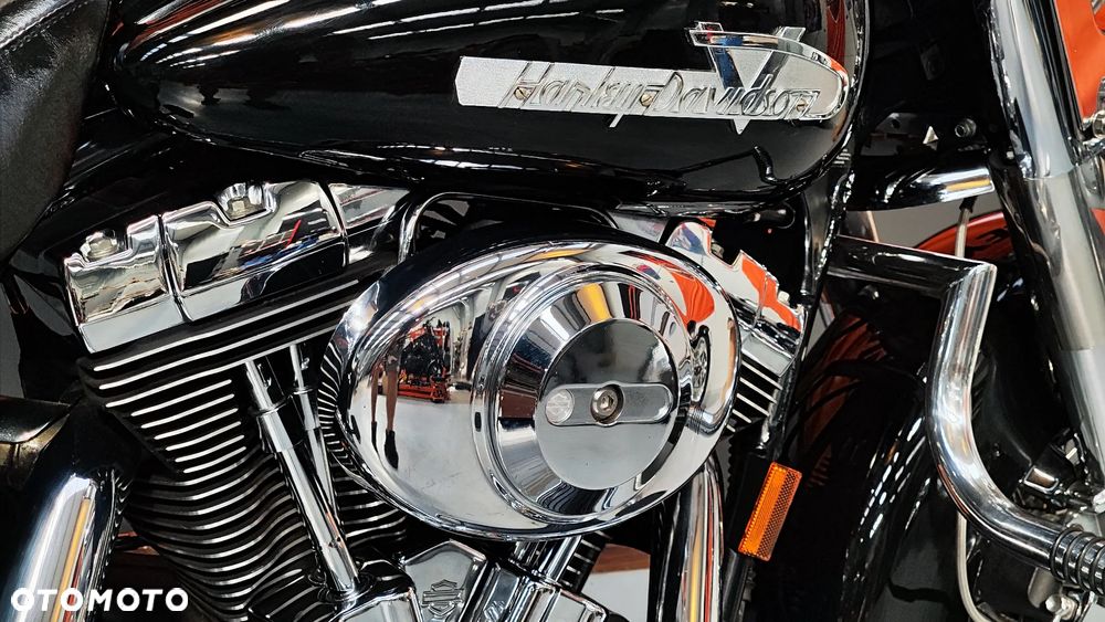 Harley-Davidson Touring Road King - 23