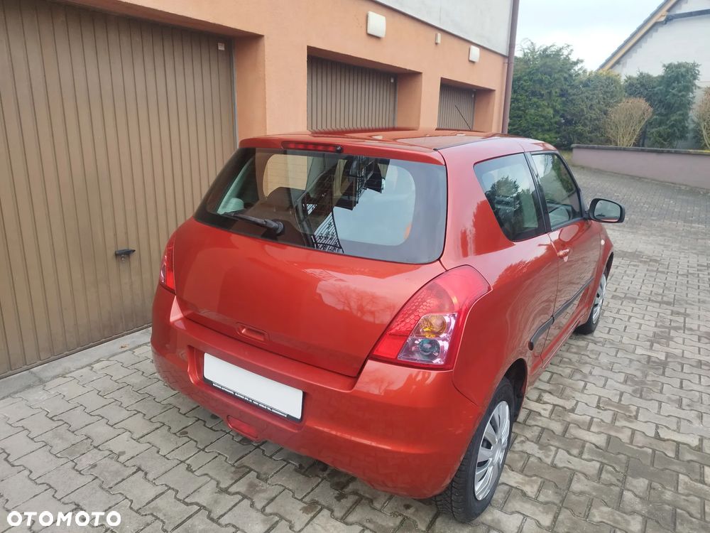 Suzuki Swift 1.3 Comfort - 32