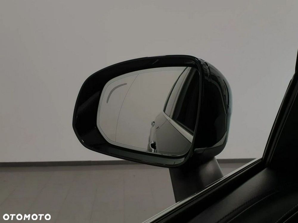 Volvo XC 90 D5 AWD R-Design - 29