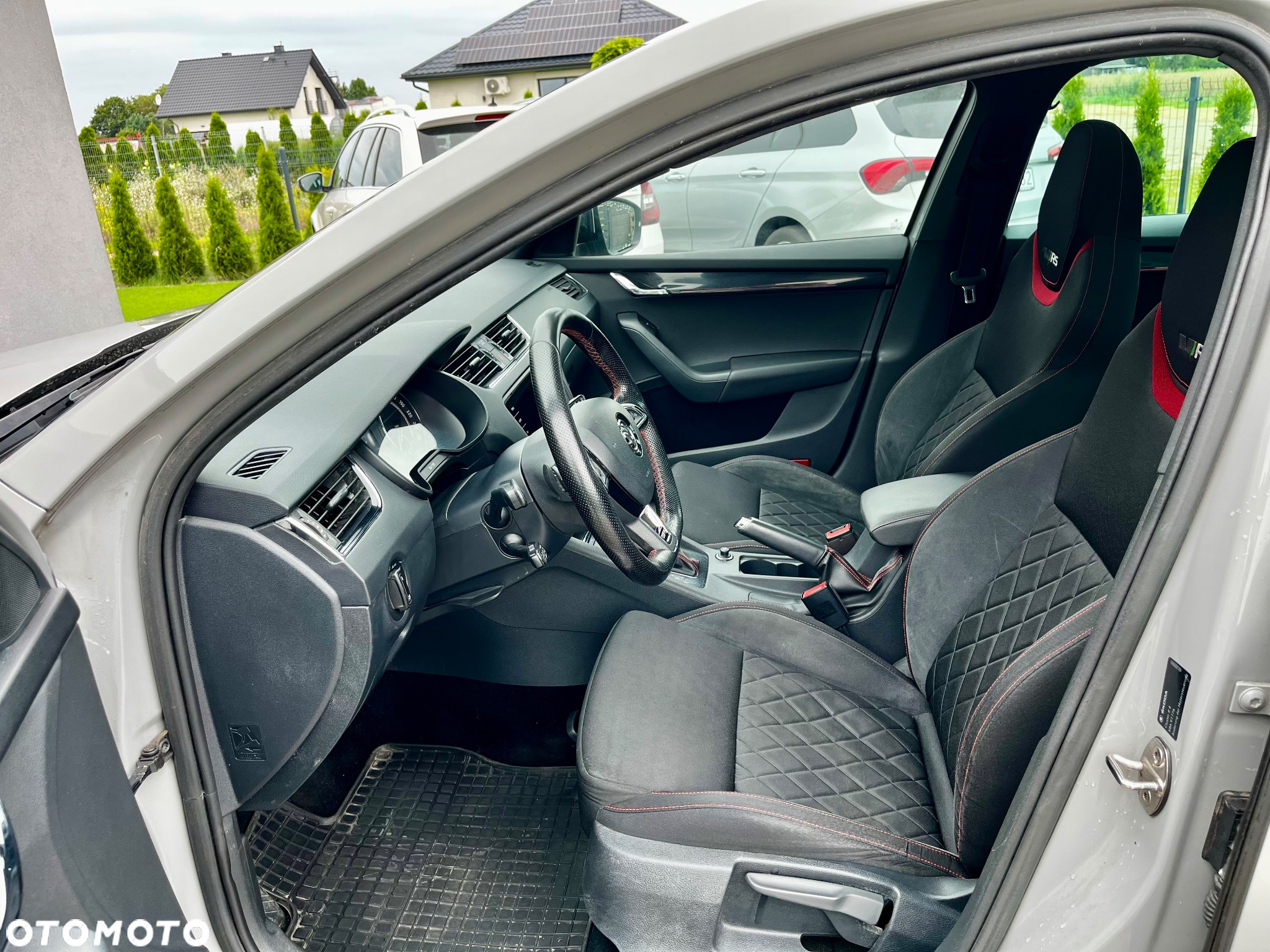 Skoda Octavia 2.0 TDI RS Challenge DSG - 9