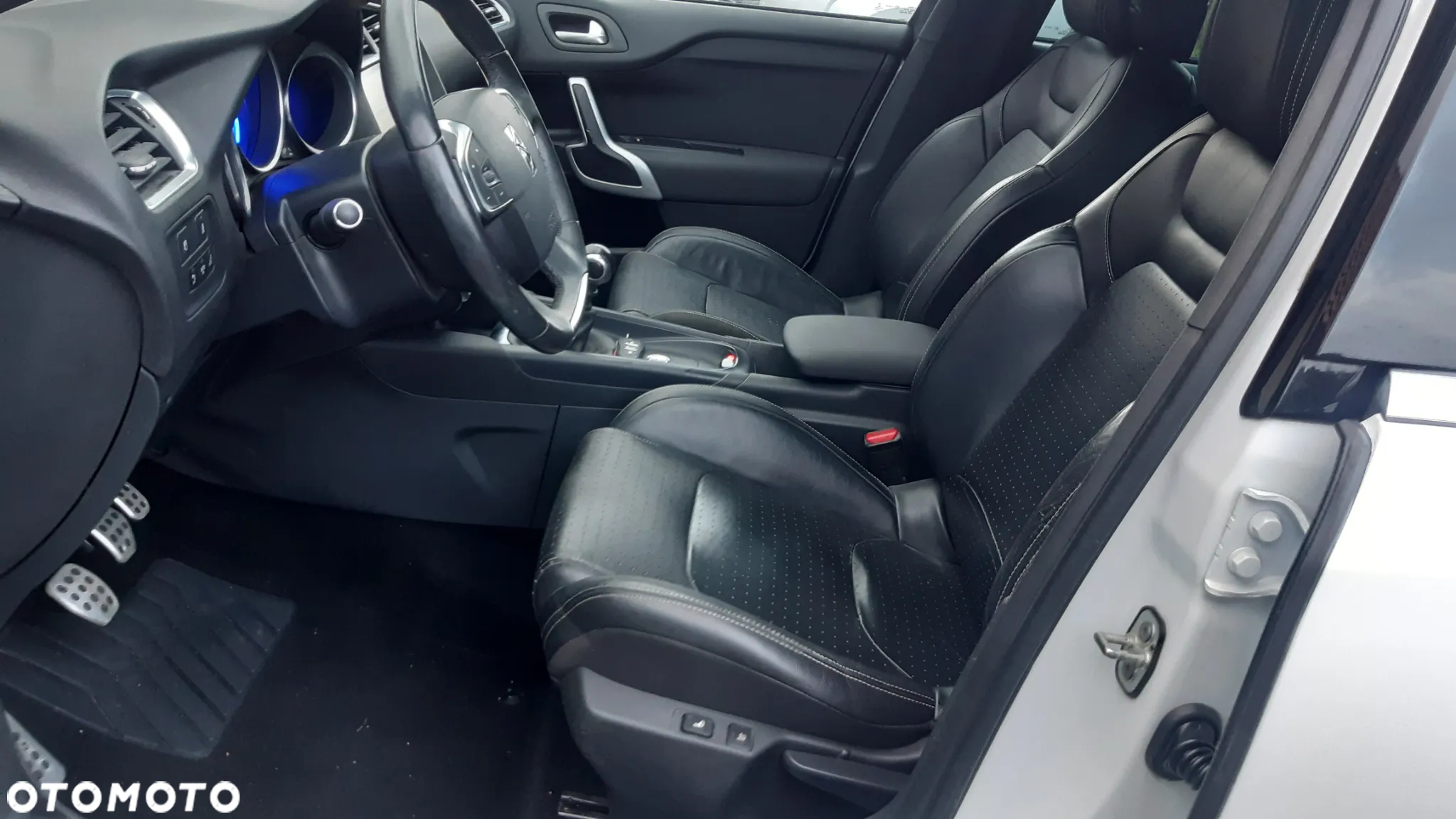DS Automobiles DS 4 - 8