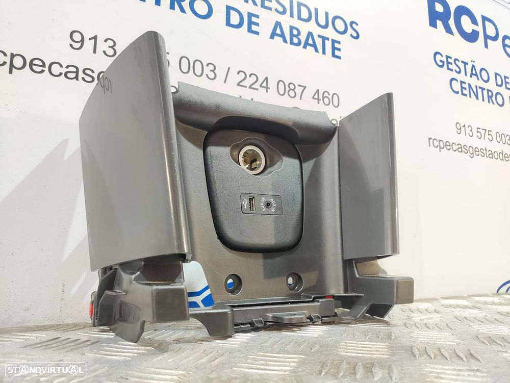 Painel Da Consola Central Entrada USB AUX Mini Cooper F56 - 5