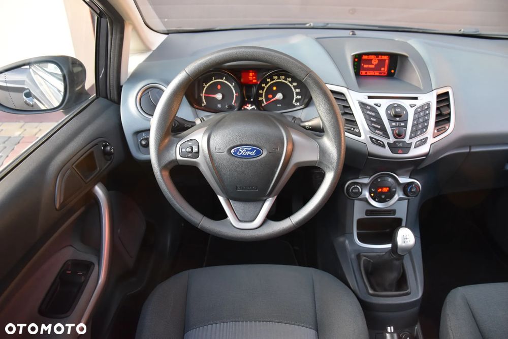 Ford Fiesta 1.25 Titanium EU5 - 21