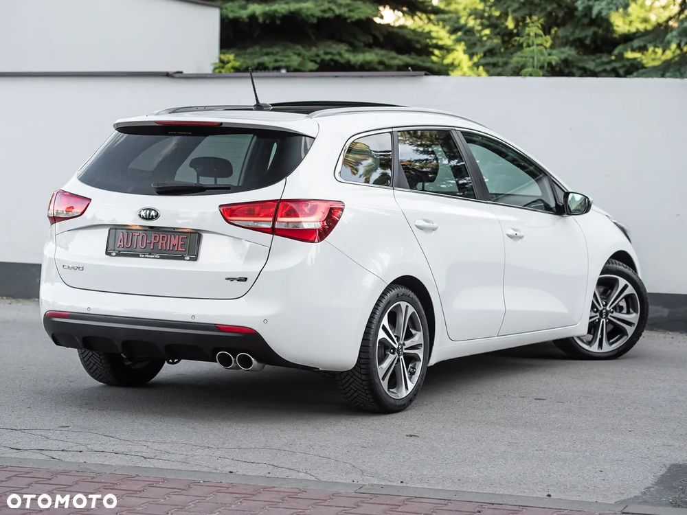 Kia Ceed 1.6 CRDi 136 ISG GT Line - 13