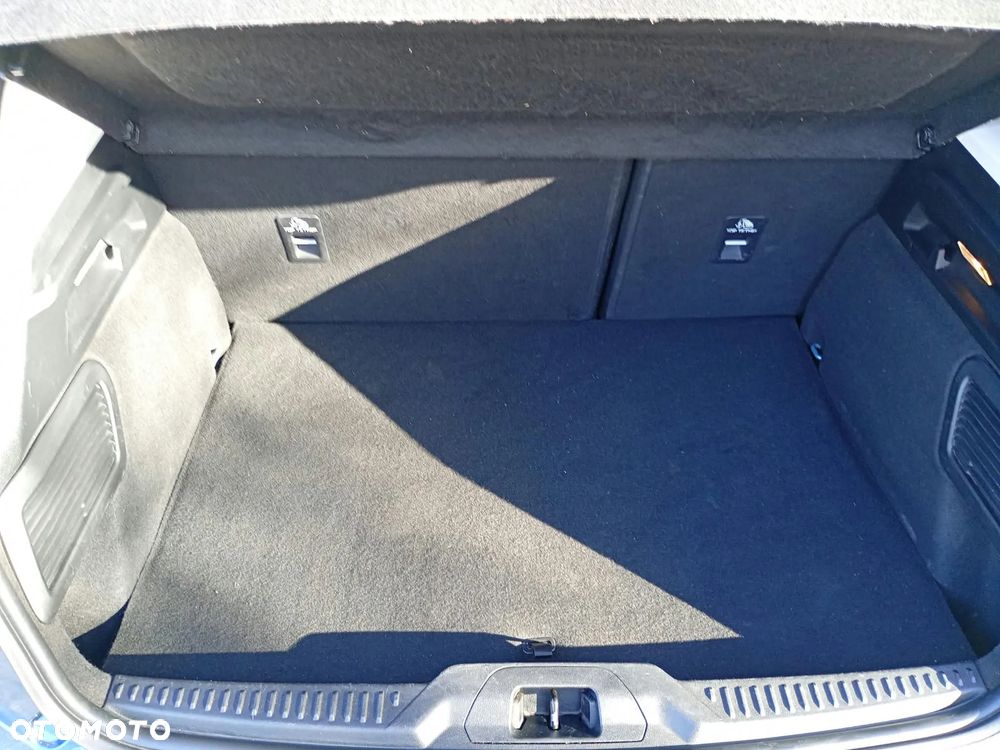 Ford Focus - 13