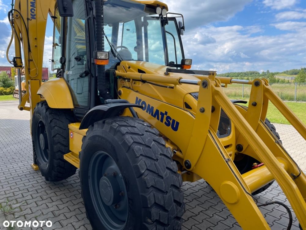 Komatsu WB97s - 4