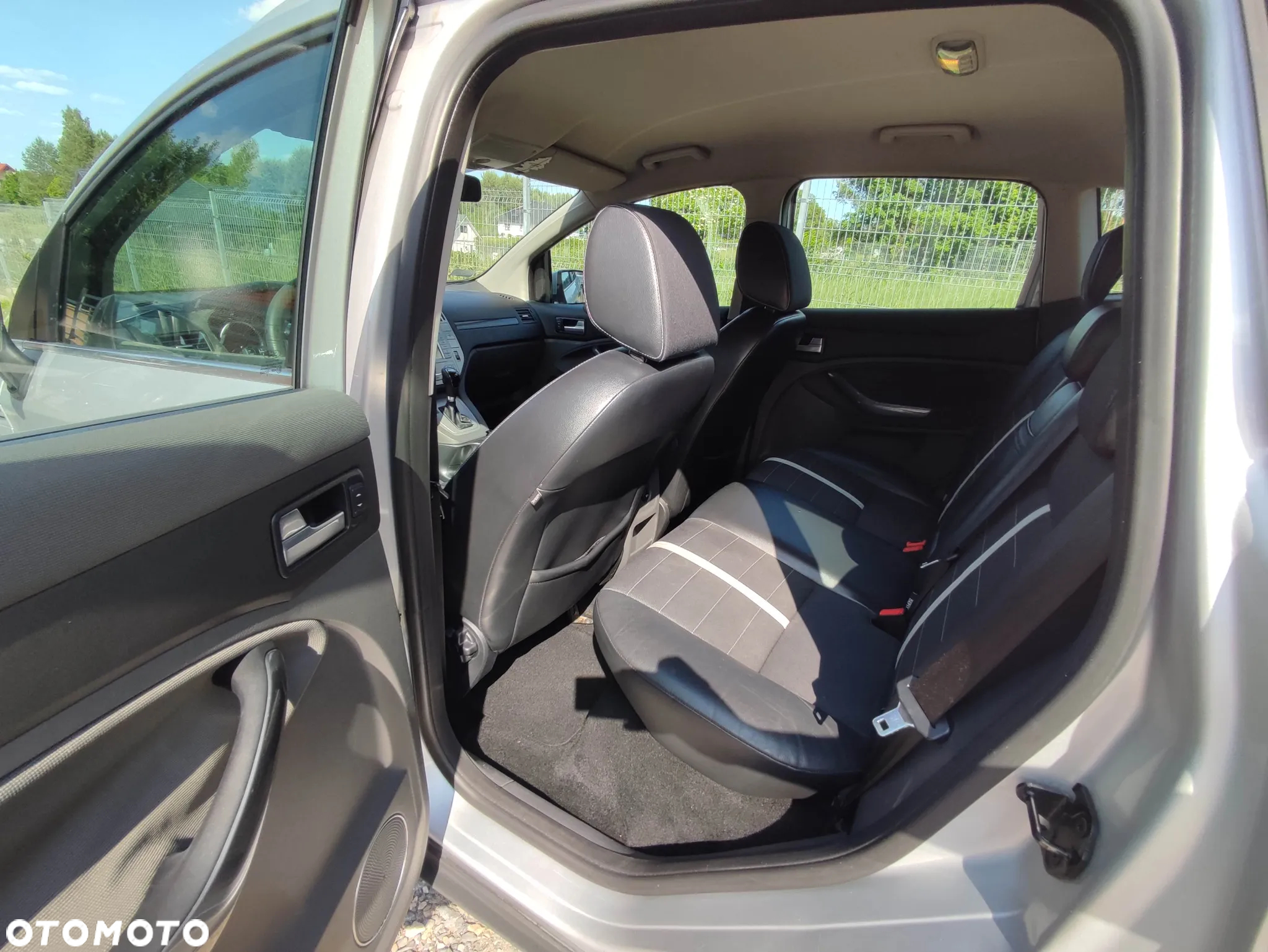 Ford Kuga 2.0 TDCi 4x4 Titanium - 7