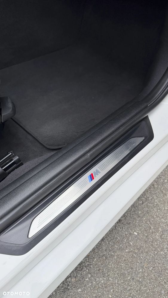 BMW Seria 3 330d xDrive Sport-Aut Luxury Line - 12