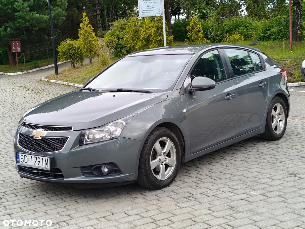 Chevrolet Cruze 1.6 LT - 17