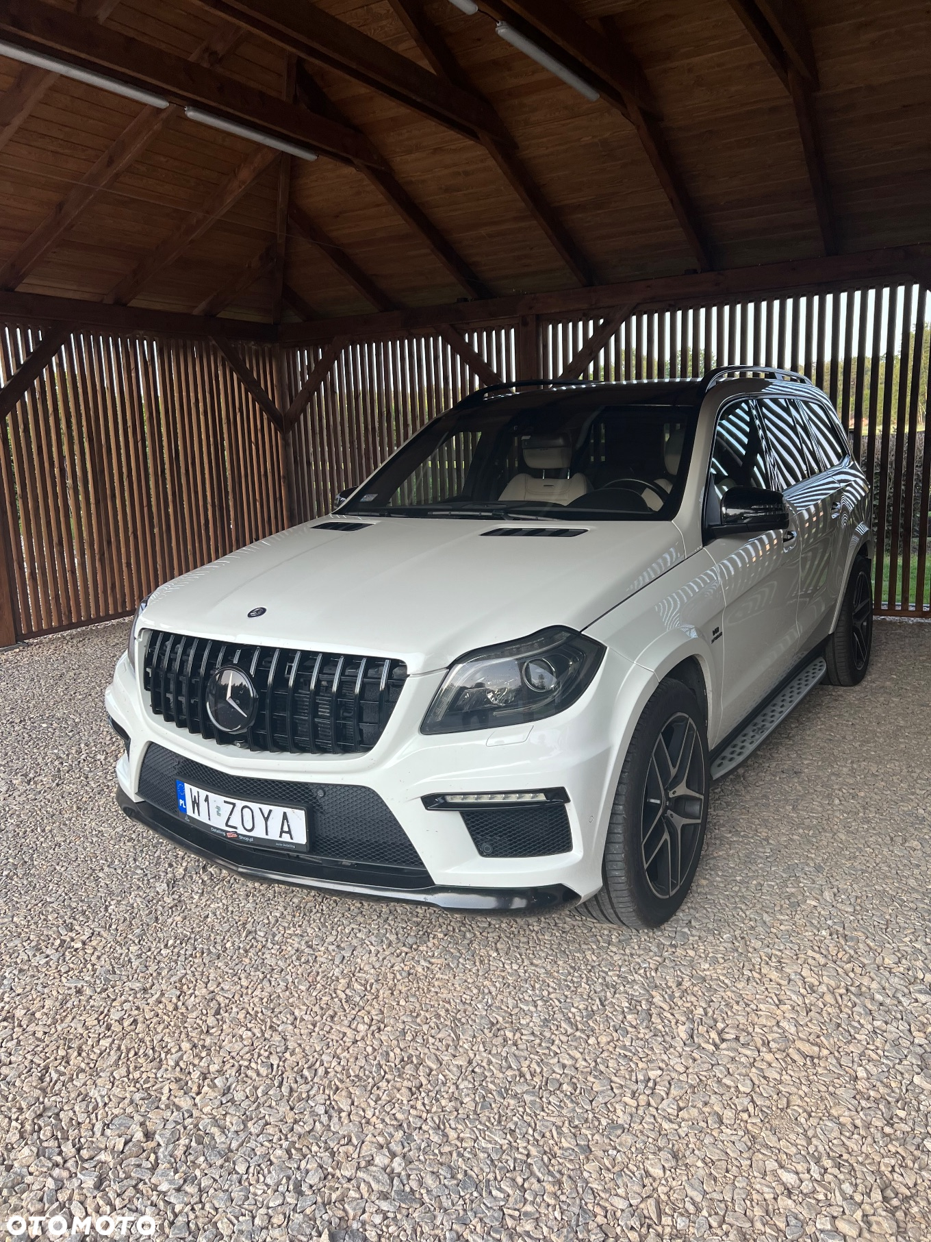 Mercedes-Benz GL 63 AMG - 13