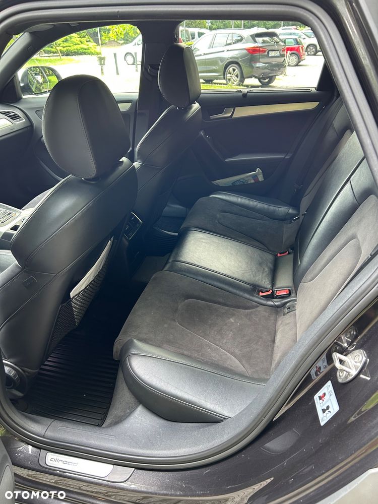 Audi A4 Allroad - 12