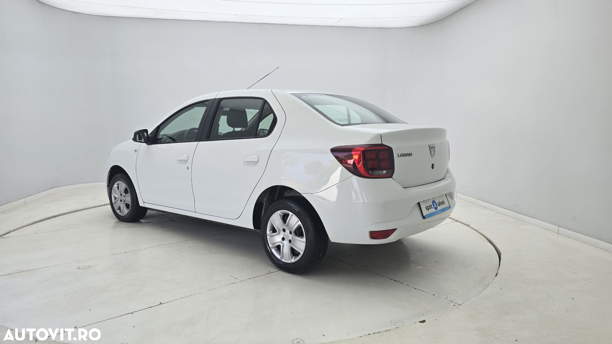 Dacia Logan 0.9 TCe Laureate - 8