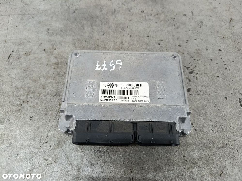 KOMPUTER, STEROWNIK VW PASSAT B5 FL 3B0906018F  5WP40035 SIEMENS 1.6 8V - 1