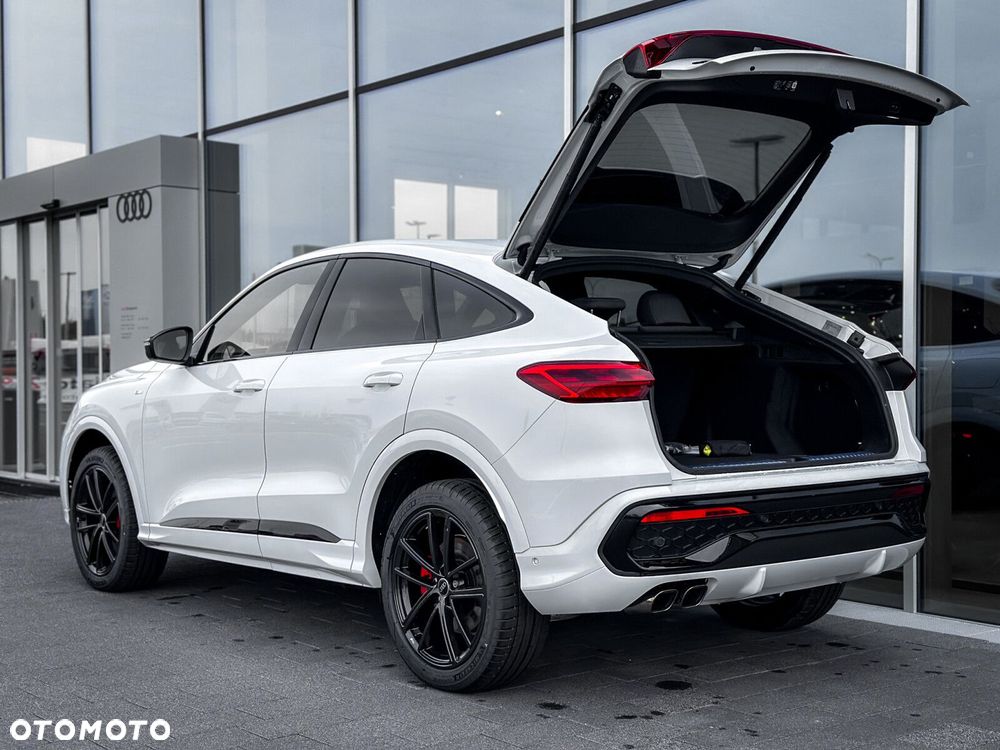 Audi Q5 Sportback - 8