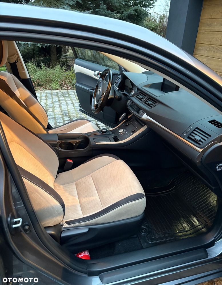 Lexus CT 200h Elegance - 2