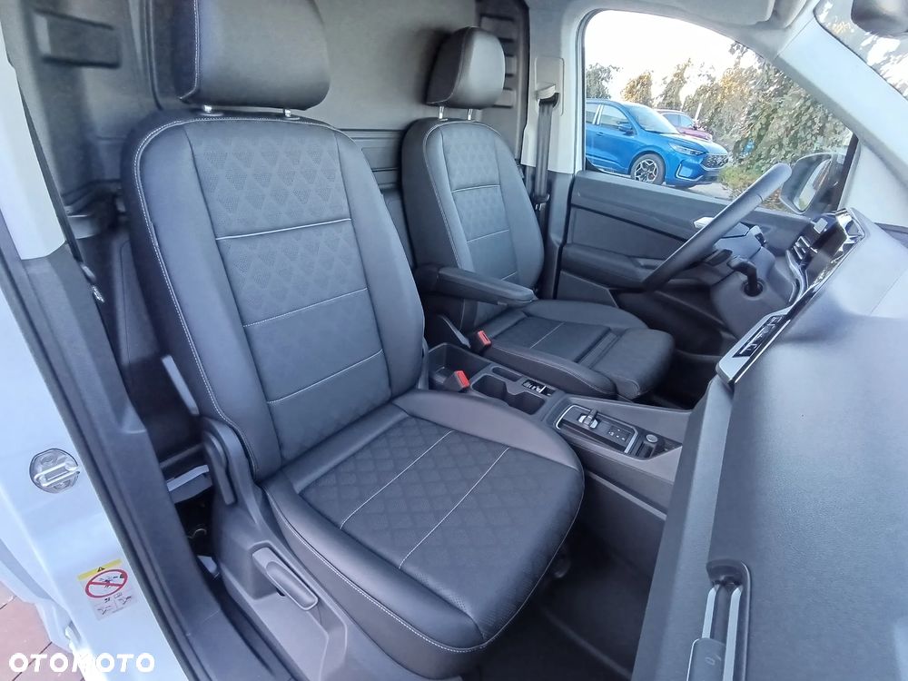 Ford Transit Connect - 33
