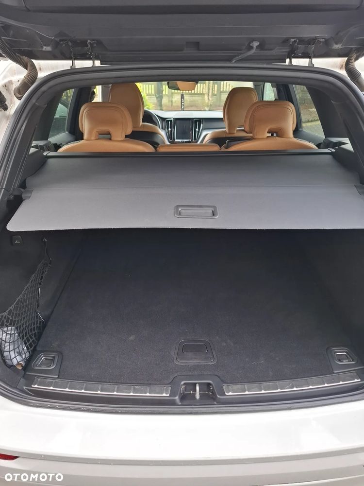 Volvo XC 60 T6 AWD Geartronic Momentum - 19