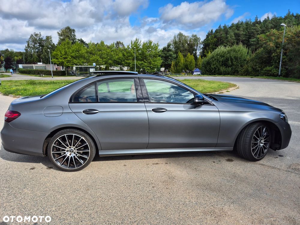 Mercedes-Benz Klasa E 220 d 4-Matic AMG - 11