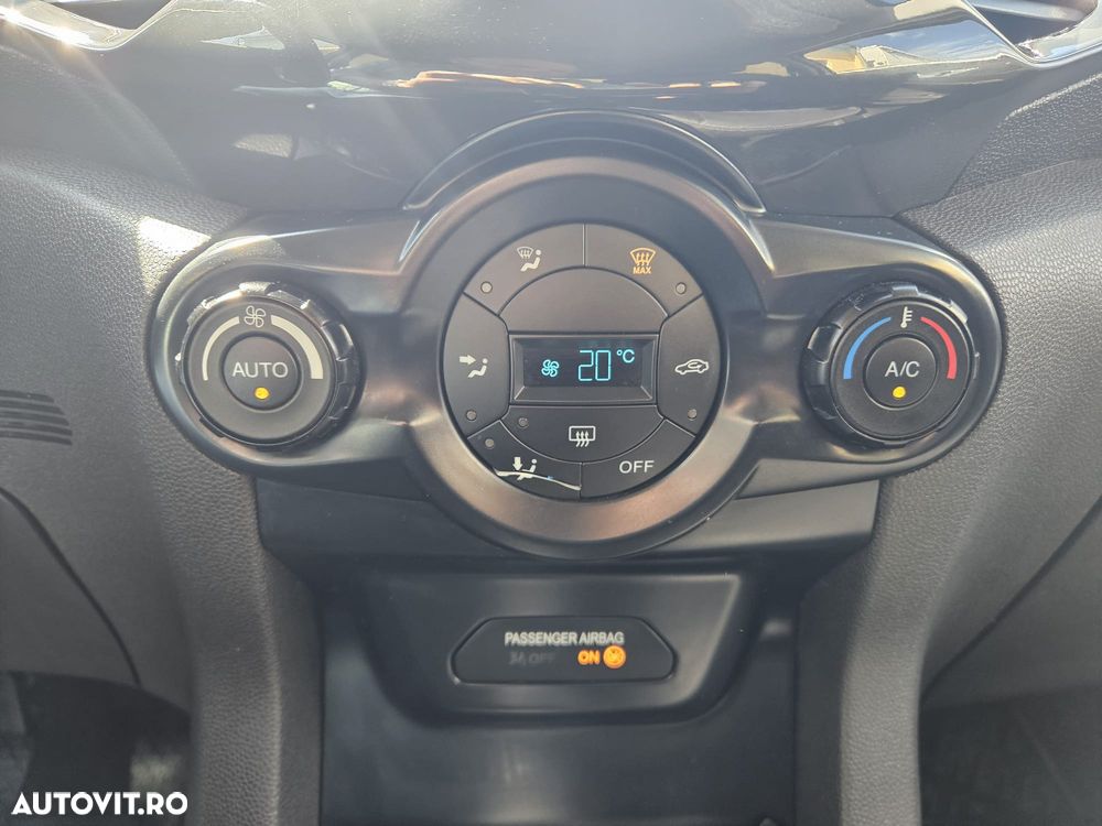 Ford EcoSport 1.5 TDCi Titanium - 15