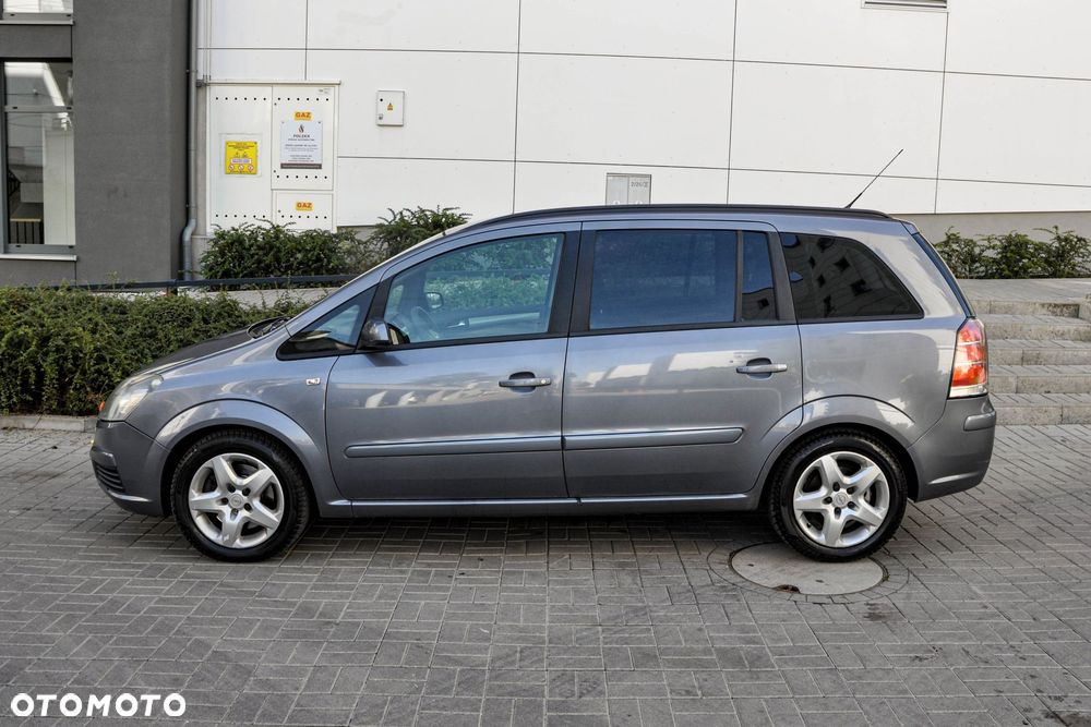 Opel Zafira - 2