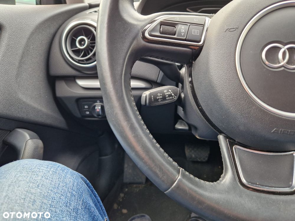 Audi A3 Sportback 1.4 TFSI S tronic S line Sportpaket - 15