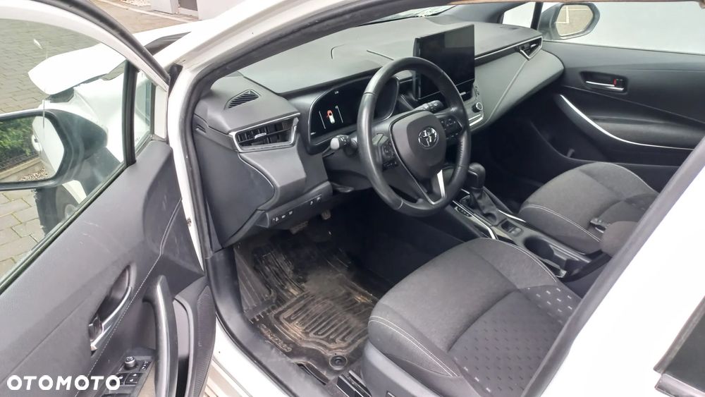 Toyota Corolla - 5