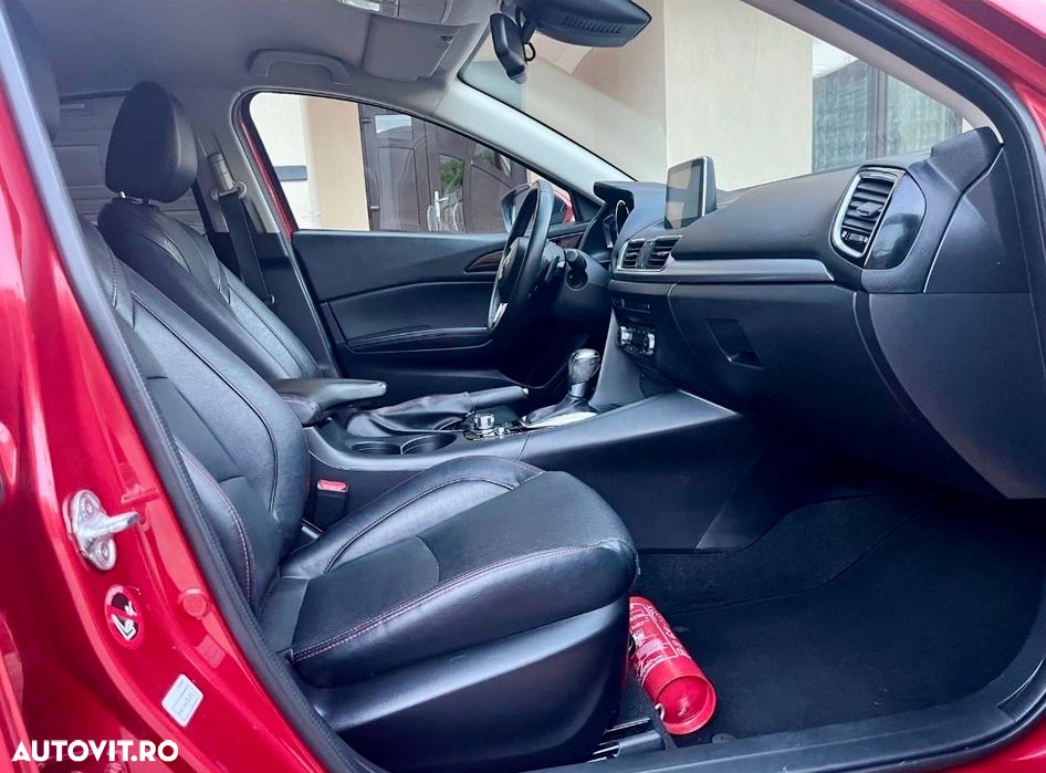 Mazda 3 - 9