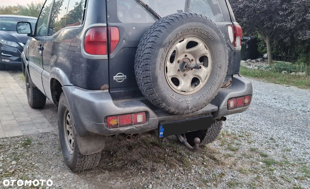 Nissan Terrano 2.7 TDi Comfort - 3
