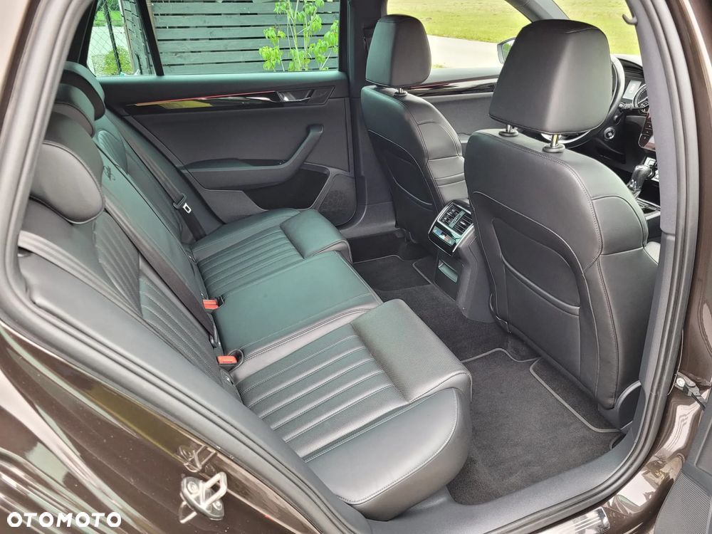 Skoda Superb 2.0 TDI 4x4 L&K DSG - 37