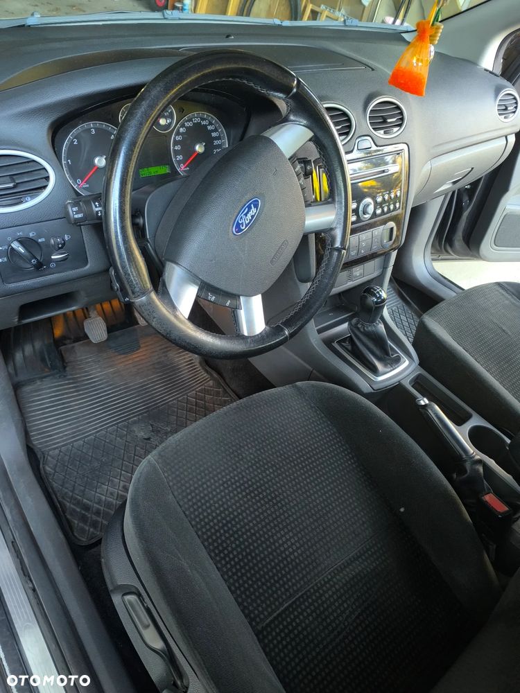 Ford Focus 1.8 TDCi Ghia - 5