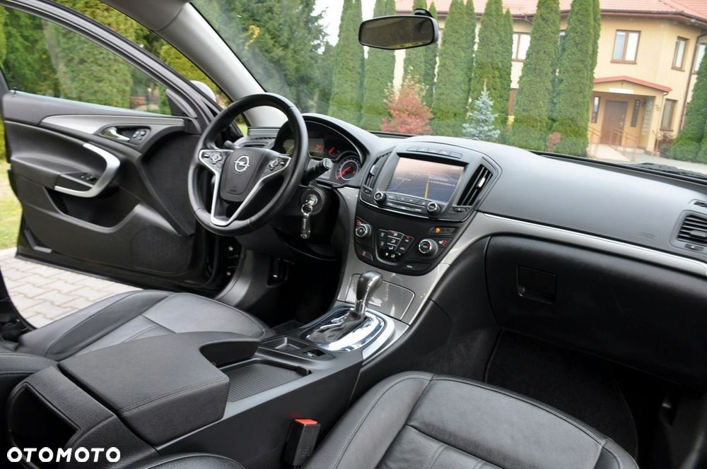 Opel Insignia - 24